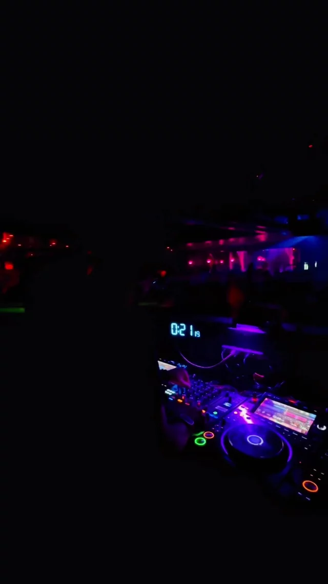 Weekend flashback: @legacybos + the crowd = 🔥🔥🔥

#djalexacosta