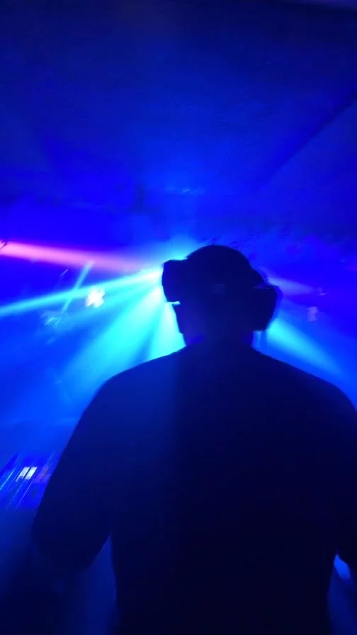 Starting it off at @reloadentertainmentinc! Dancefloor is packing up… and we’re ready to go! Let’s do this LA!