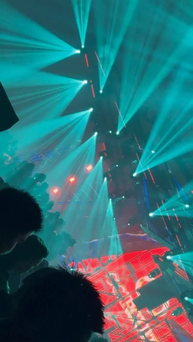 WHAT A NIGHT, BANGKOK 🇹🇭🔥

4 days.
One closing set.
One mission — keep the energy ALL the way to the end…

And we did it. 🕺⚡️

When the love for music comes from the heart… there are no limits ❤️🎶

Thank you Tom & Oui for trusting me with the 20th anniversary of gCircuit 🙏
Micky & the entire team — top tier hospitality 💫

Riff & JD — this journey wouldn’t be the same without you 🤝

Bangkok…
let’s run it back soon —
and dance until the emergency lights come on 💡🔥

Thank you gCircuit ❤️
Happy SongKran 💦🙌
#djalexacosta #gcircuit #songkran #bangkok #thailand