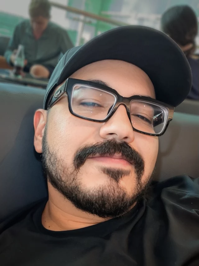 Es momento de regresar a casa. ✈️🏠

Llevo 69 días sin parar: 32 destinos, 24 fechas, 2 cruceros y 2 festivales increíbles. 🤩

Estoy completamente agotado y lo único que quiero ahora es mi cama, 😅 pero me voy con el corazón lleno y profundamente agradecido por tanto trabajo y por cada experiencia vivida. ❤️

Gracias a cada persona con la que me crucé en el camino, por compartir un rato y, sobre todo, por romper la pista de baile juntos. ¡Nos vemos pronto! 🫶🏼✨
